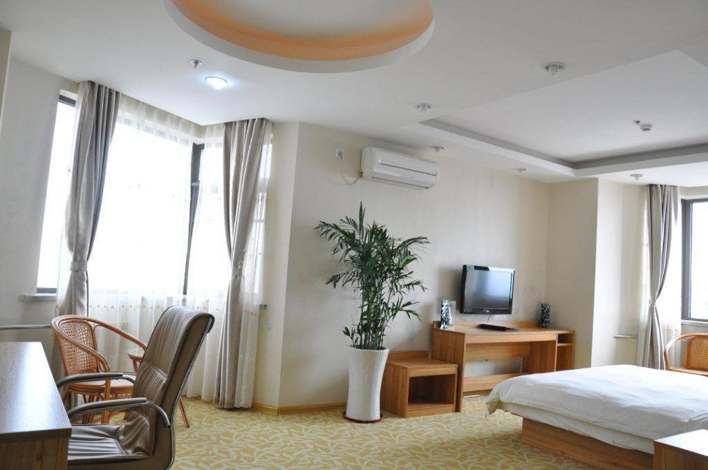 Super 8 Hotel Qingdao Railway Station Gui Zhou Road الغرفة الصورة